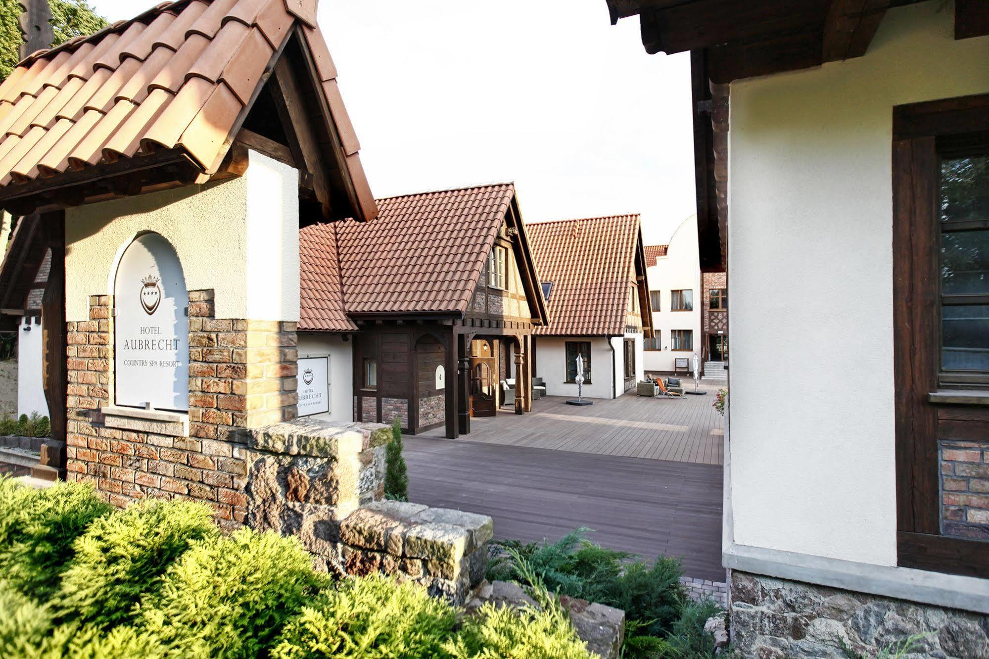 Hotel Aubrecht Country Spa Resort Przechlewo Exterior foto